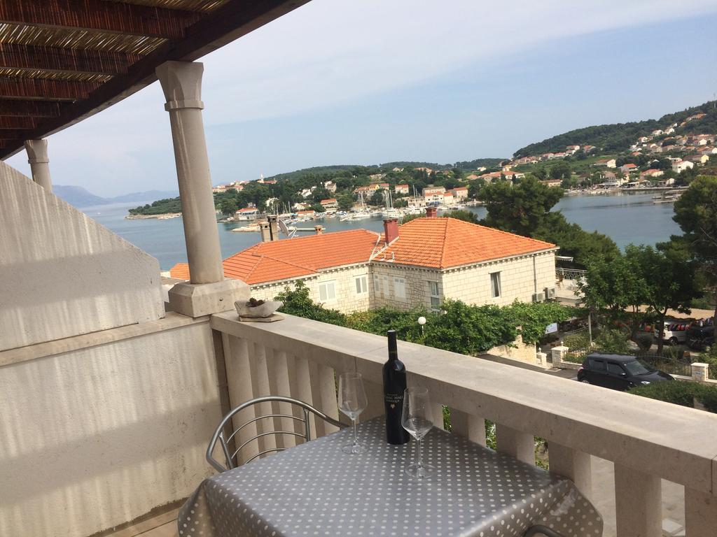 Apartments Luka Lumbarda Ngoại thất bức ảnh